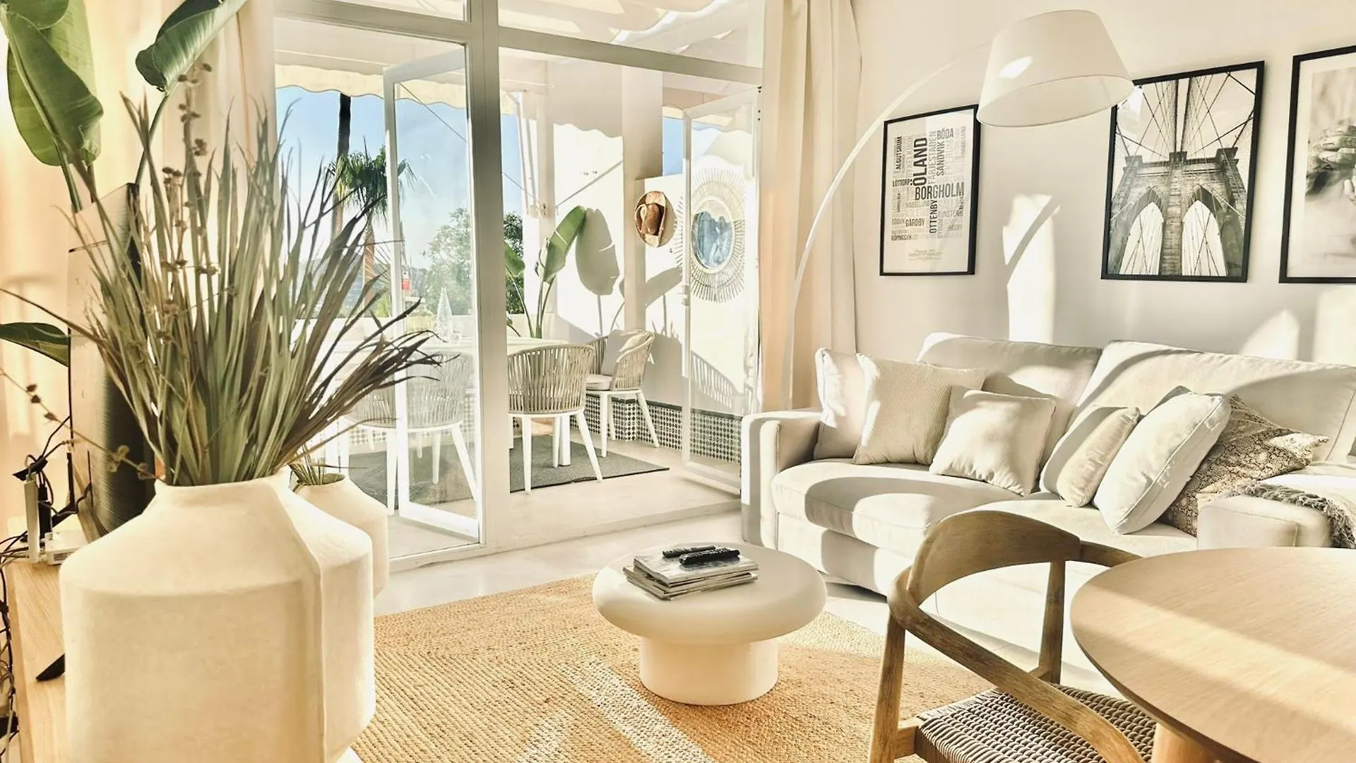 La Quinta Sea View Apartment Benahavis Spain